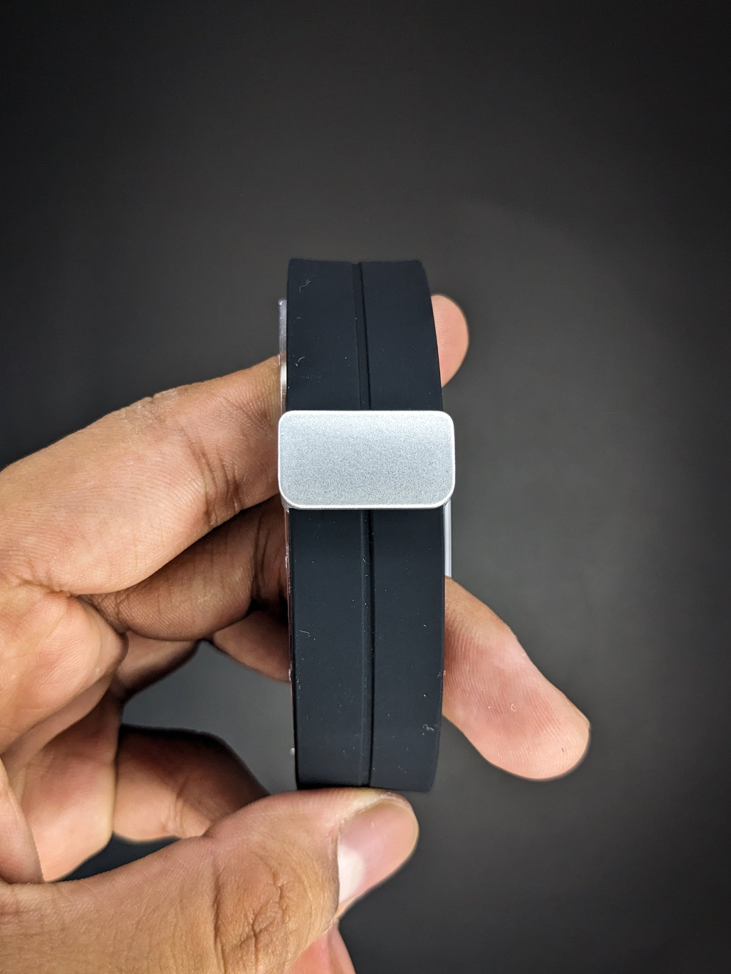 Universe Point Magnetic Watch - Black & Silver