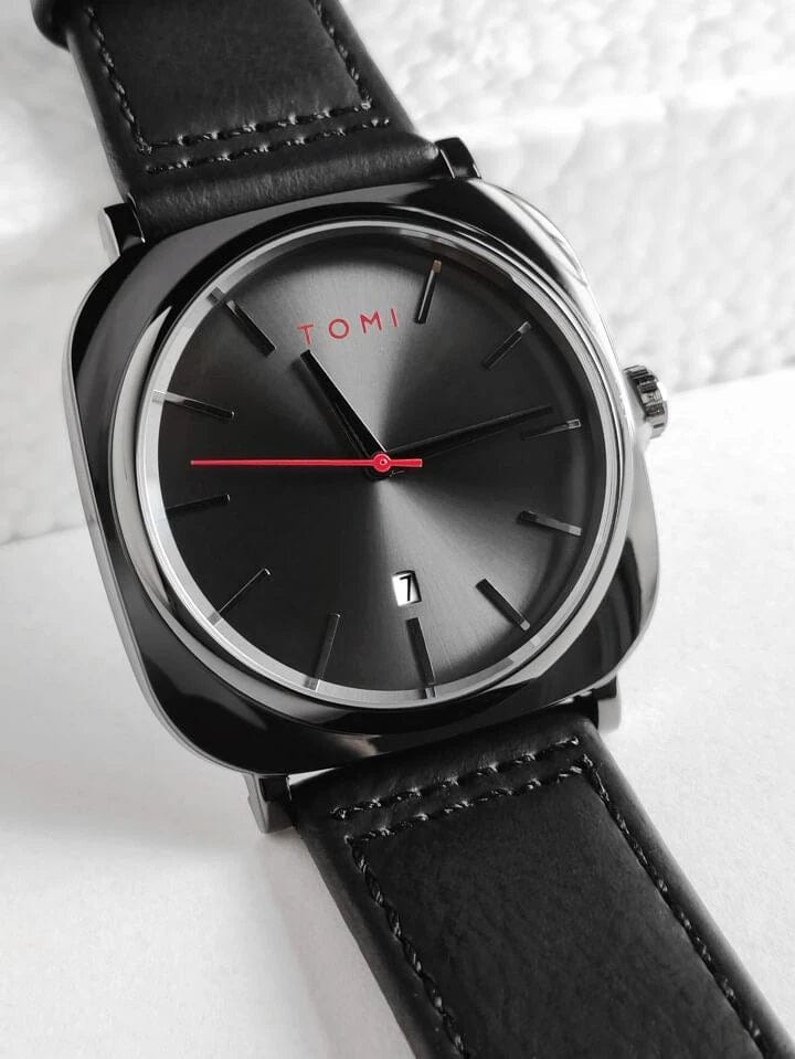 TOM T-084 Men's Watch Quartz Date Leather Strap